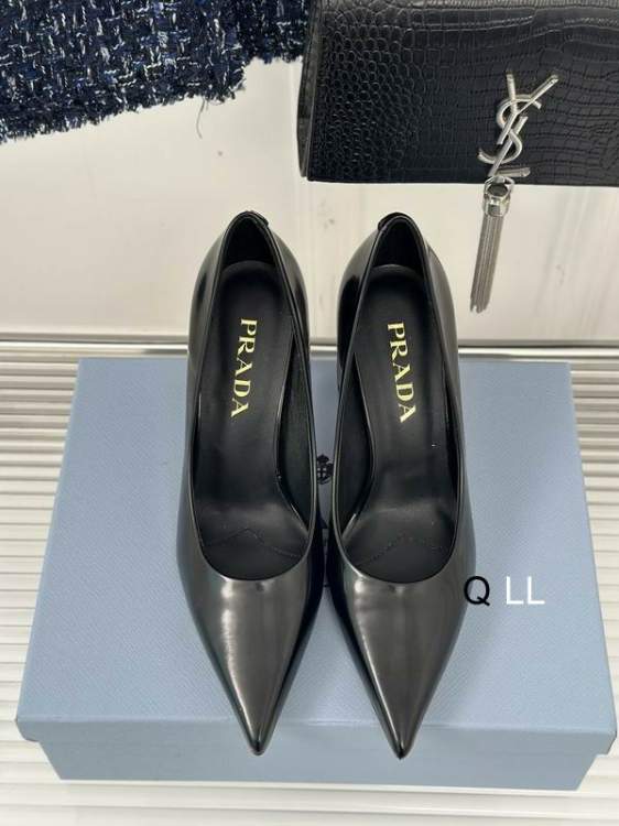 Picture of Prada Shoes _SKUPradasz35-40819161.53CLL1202